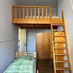 Mit 2 Schlafzimmern, Wohnkueche, Terrasse Apartment Bonn