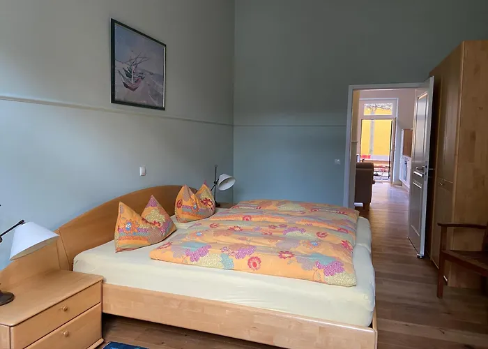 Mit 2 Schlafzimmern, Wohnkueche, Terrasse 波恩