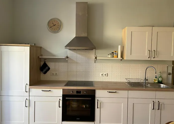 公寓 Mit 2 Schlafzimmern, Wohnkueche, Terrasse *