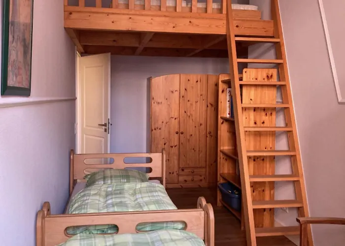 Mit 2 Schlafzimmern, Wohnkueche, Terrasse 波恩