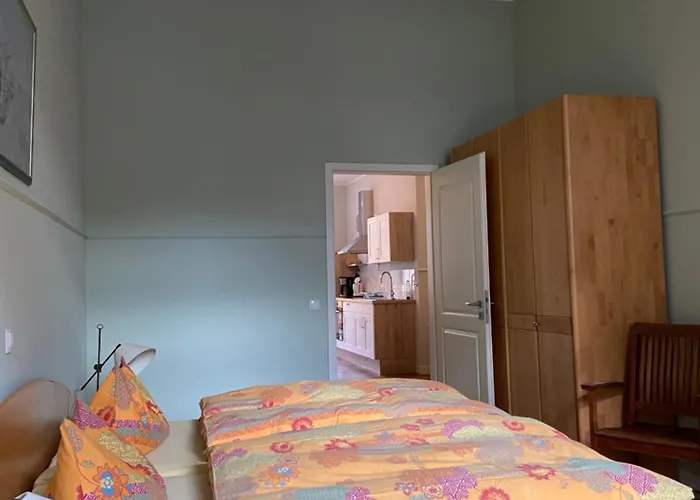 Mit 2 Schlafzimmern, Wohnkueche, Terrasse 波恩