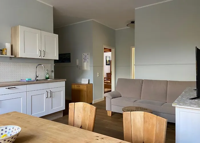 公寓 Mit 2 Schlafzimmern, Wohnkueche, Terrasse